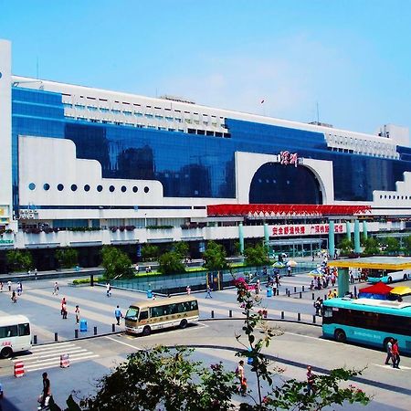 Shenzhen Luohu Railway Station Hotel - Commercial Building Exterior photo