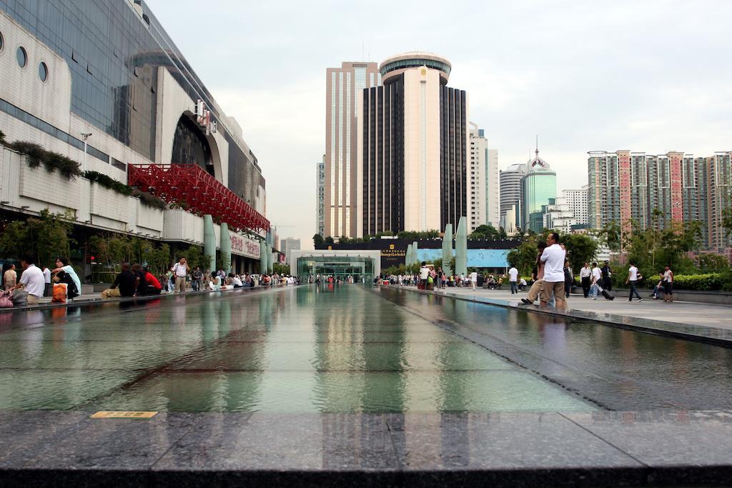 Shenzhen Luohu Railway Station Hotel - Commercial Building Exterior photo